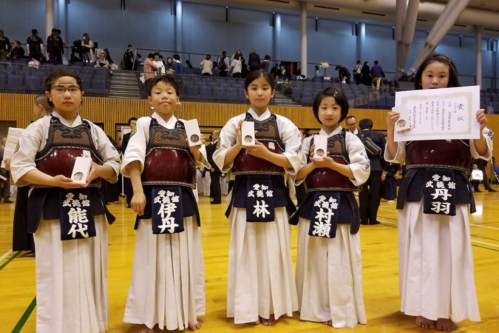 若鯱錬成会　小学生の部　第三位　武徳館剣道教室