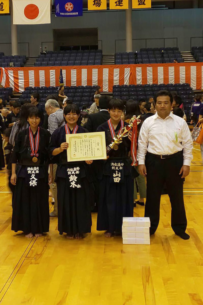 中学生女子の部　第三位　浜松東部剣友会